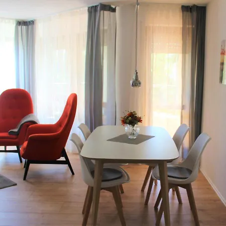 With Parking Garage Appartement