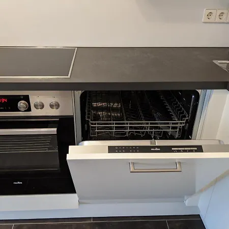 With Parking Garage * Metzingen (Tubingen)