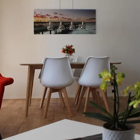 Appartement With Parking Garage *